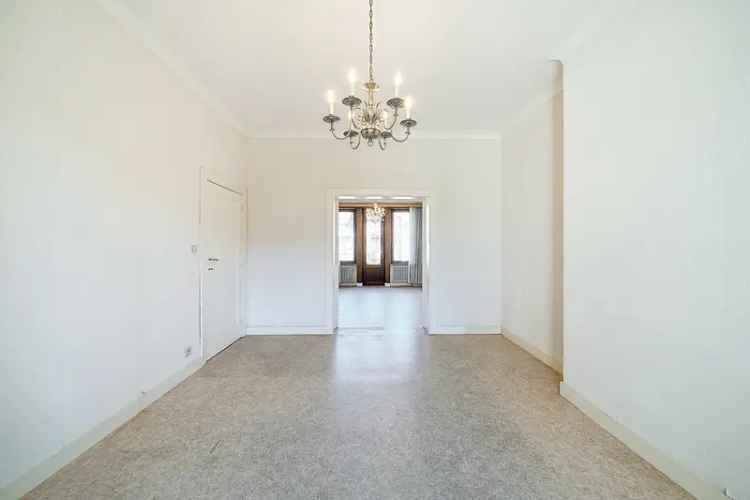Huis te koop: Bel-étage 250m² nabij Japanse Toren