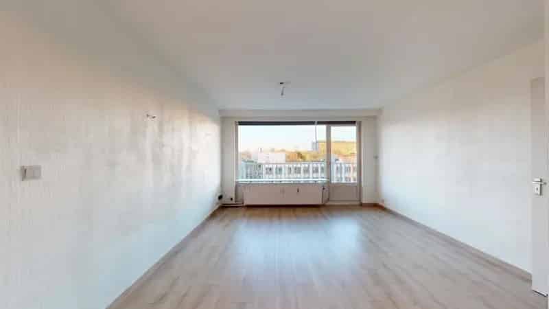 Appartement te Sint-Stevens-Woluwe Nabij Winkels en Openbaar Vervoer
