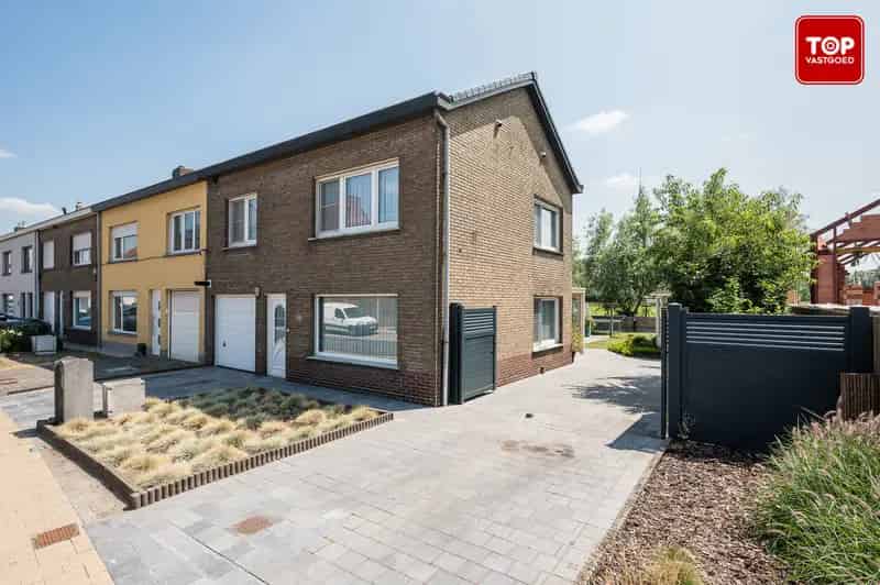Huis te huur Ertvelde: 3 slaapkamers, garage, tuin en zonnepanelen