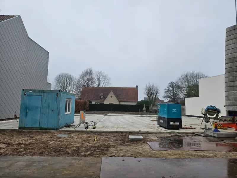 Huis te Koop Sint-Kruis: Nieuwe BEN Woning Ruime Tuin