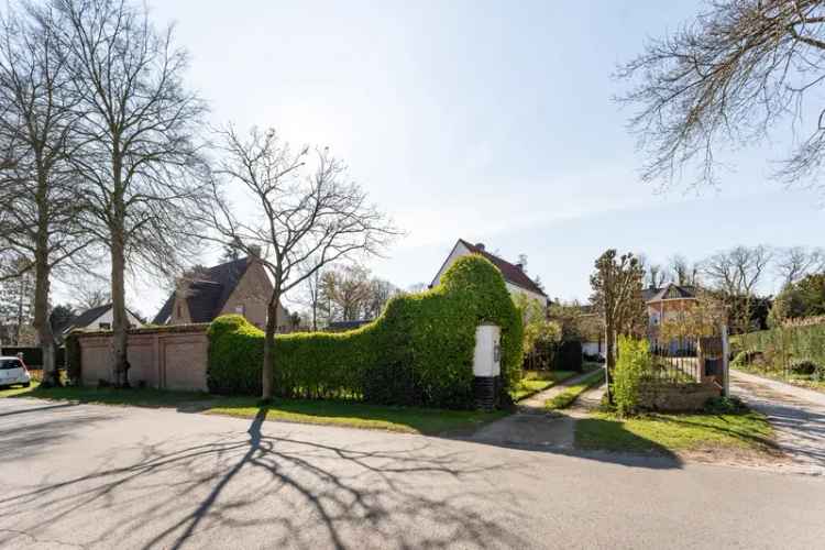 Huis te koop Sint-Kruis: Charmante woning 240m²