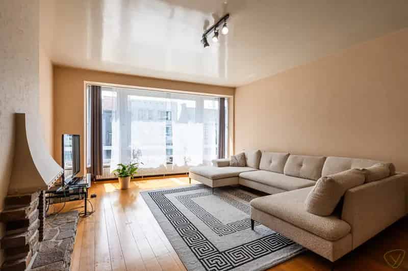 Appartement te huur Eeklo 2 slaapkamers zonnig terras