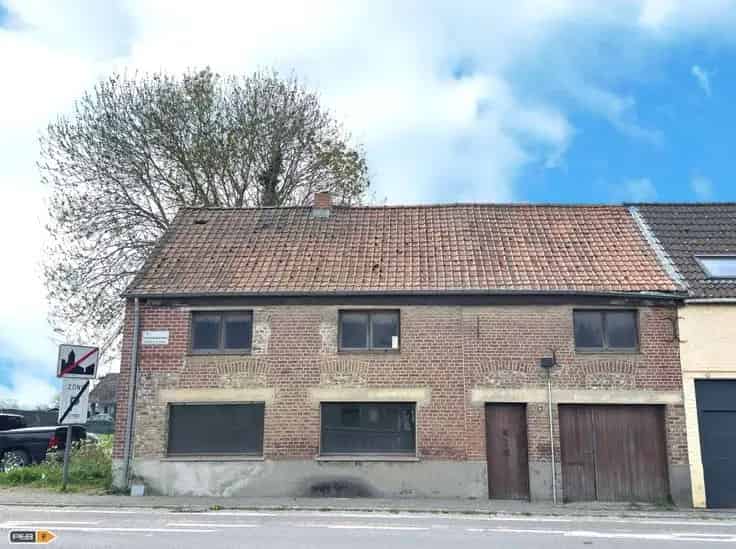 Huis te Koop Ronse - Te renoveren woning met tuin