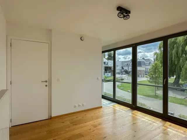 Eengezinswoning te Waterloo 4 slaapkamers 160m² tuin