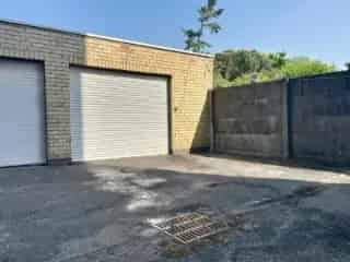 Garagebox te koop Roeselare 18m2 Elektrische Poort