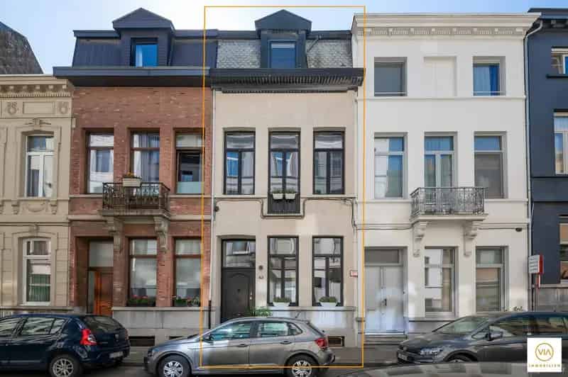 Huis te koop 4 slaapkamers tuin Markgravelei gerenoveerd