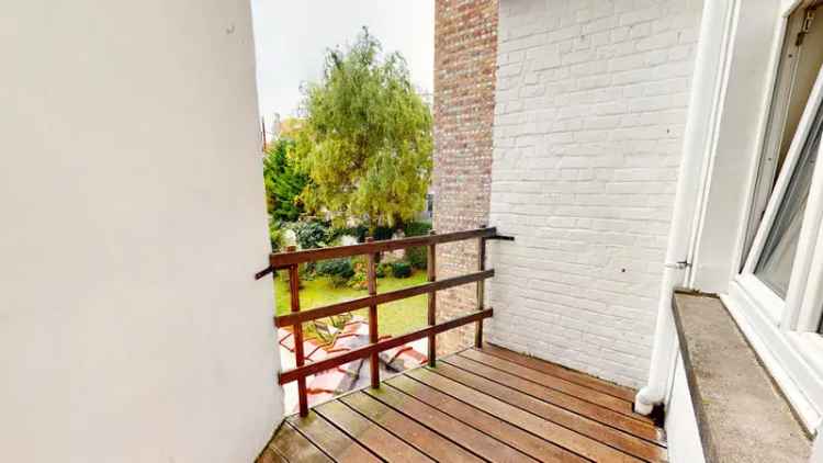 Huur appartement in Woluwe-Saint-Lambert met 1 slaapkamer en terras