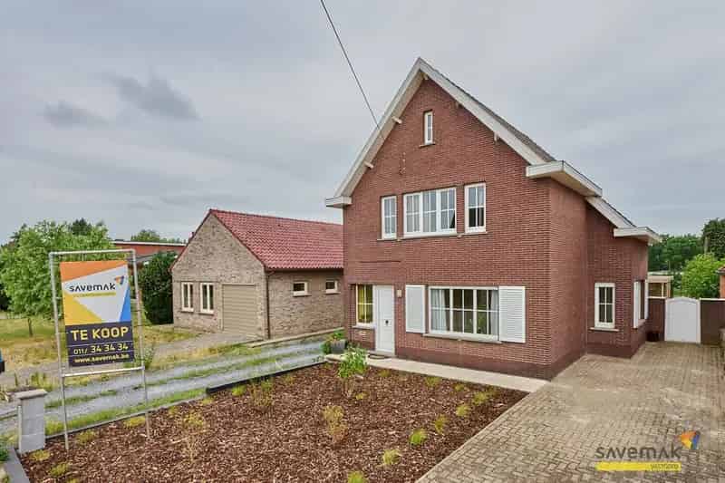 Gerenoveerde Huis met Blokhut te Koop