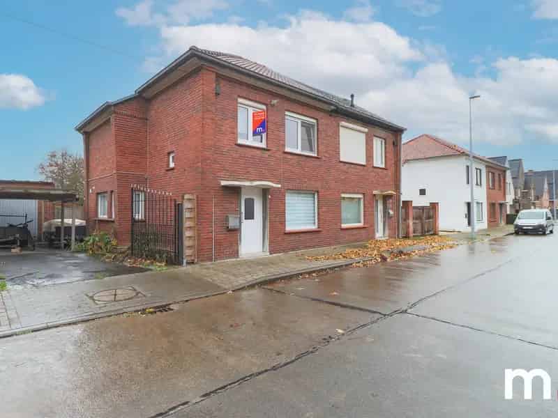 Huis te koop in Leupegem: Gezellige woning met gashaard