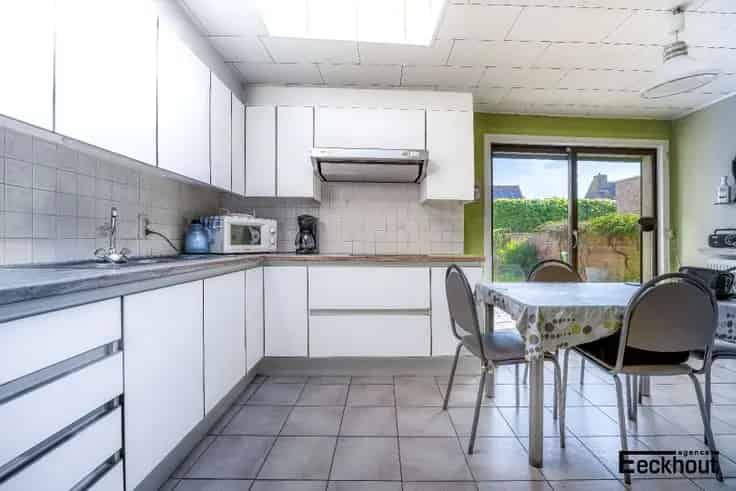 Rijwoning te Koop Oudenburg Garage Tuin 3 slaapkamers