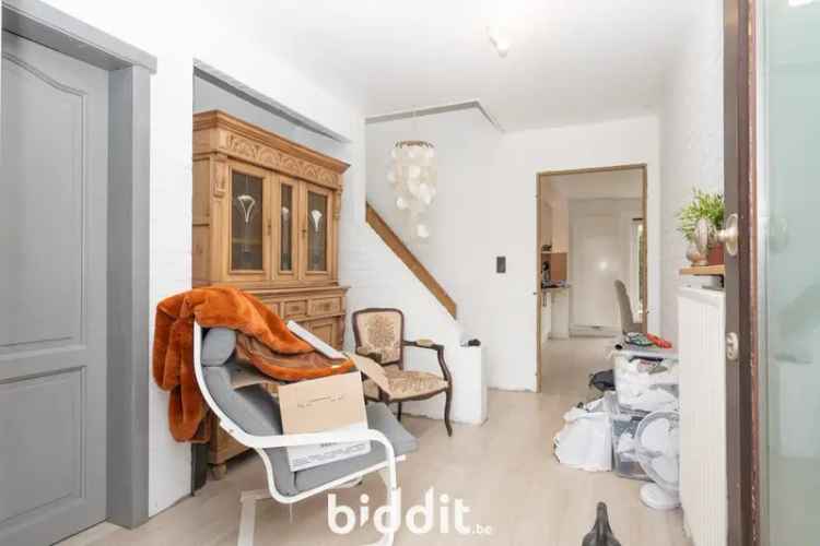 Woning te koop: 4 slaapkamers, garage, tuin - 1984