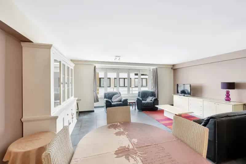 Appartement te Koop Heist 2 Slaapkamers Strand Nabij