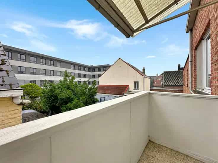 Duplex Te Koop 5 Slaapkamers Laken