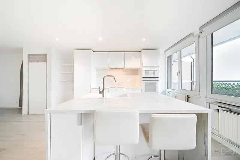 Appartement 1 Slaapkamer Anderlecht - Gerenoveerd - Panoramisch Uitzicht