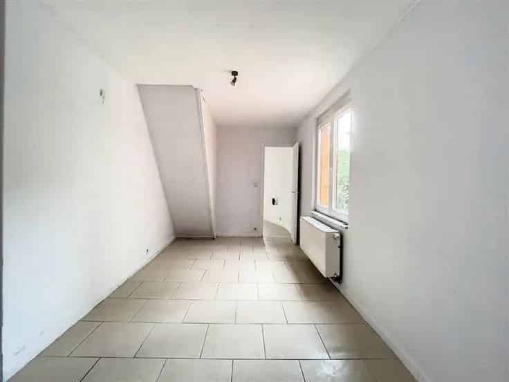 Huis Te Koop 195m2 2 Are