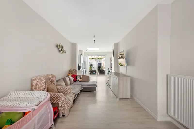 Instapklare woning 3 slaapkamers garage tuin te koop