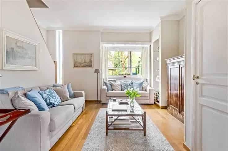 Huis Te Koop Schilde: Gerenoveerde woning 2 slaapkamers tuin garage