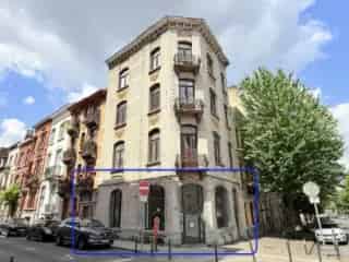 Handelspand te Koop Schaarbeek 75m²