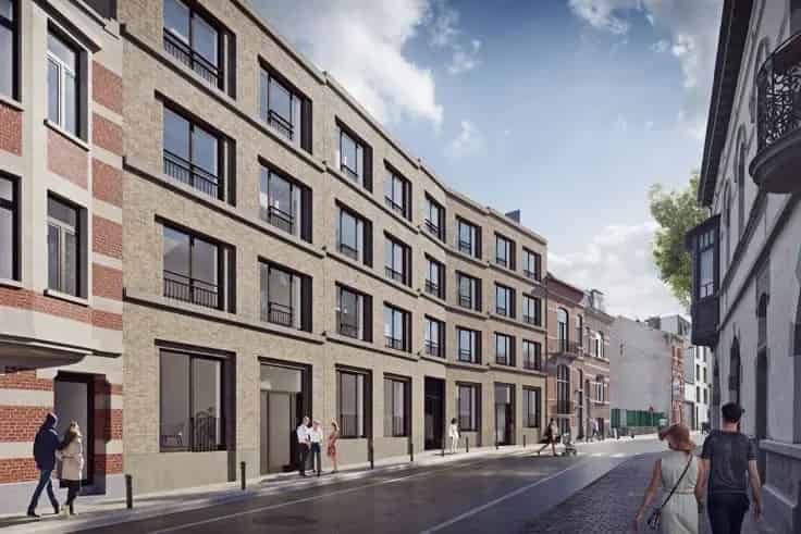 Te renoveren appartement Elsene centrum 61m² met tuin