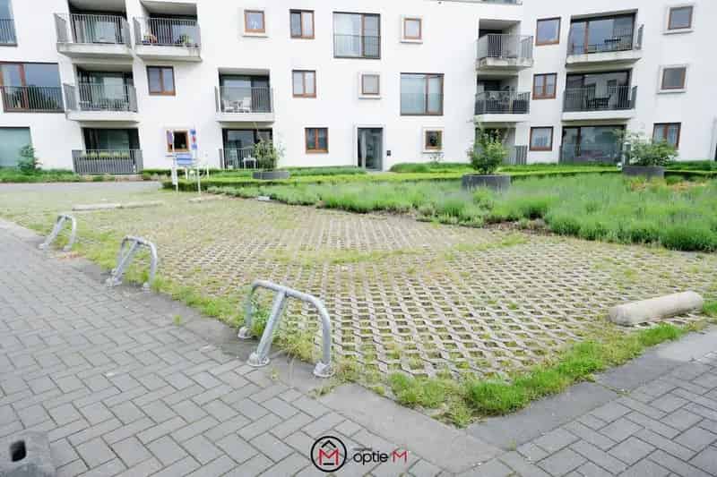4 Parkeerplaatsen te Huur Bilzen