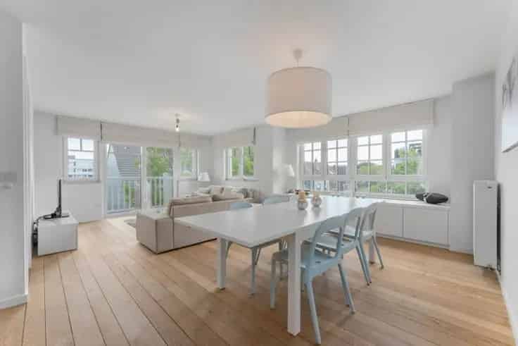 Ruim Hoekappartement 3 Slaapkamers Nabij Jachthaven