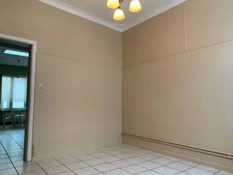 Woning te Kapellen Centrum met Garage en Terras