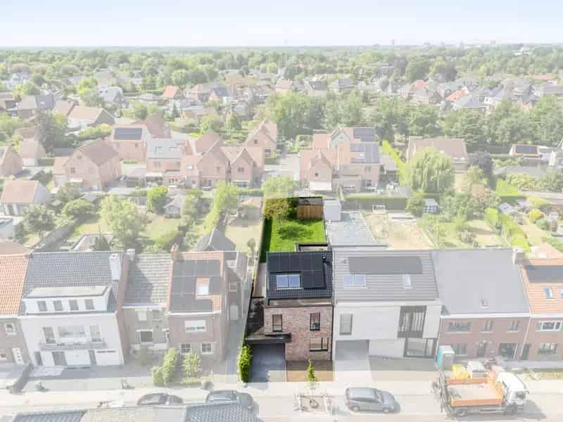 Nieuwbouwwoning Merelbeke: Ruime gezinswoning met tuin
