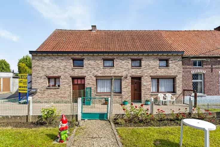Te renoveren Fermette met Garage en Grote Tuin