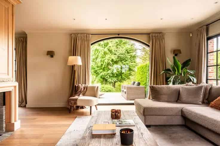 Luxe Villa te Koop in Melsen met Zwembad en 15 hectare grond