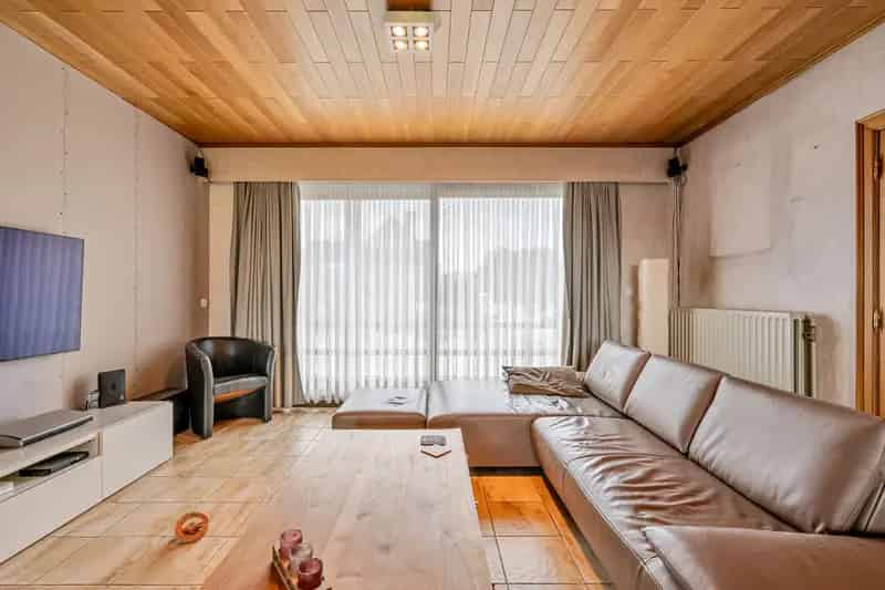 Gerenoveerde Bel-Etage Woning Met Tuin