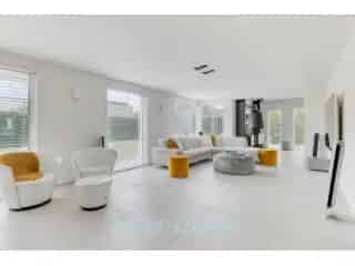 Moderne Villa te Koop Putte 4 slaapkamers Zwembad Domotica