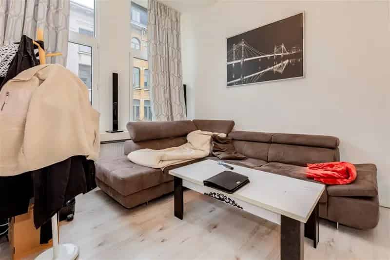 Huis met 6 verhuurde units 69 netto rendement