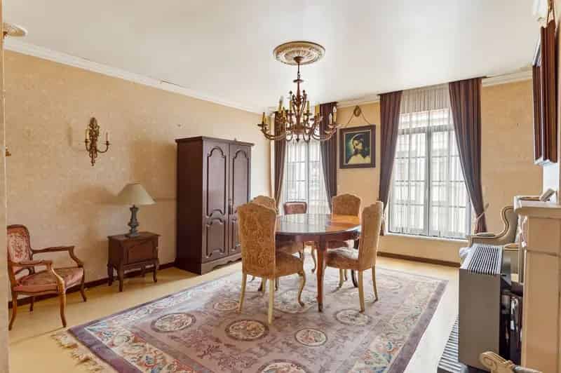 Te renoveren stadswoning met garage 2 slaapkamers