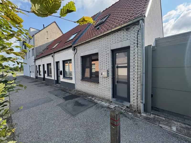 Rijwoning te koop Vrasene: 2 slaapkamers, instapklaar, energiezuinig