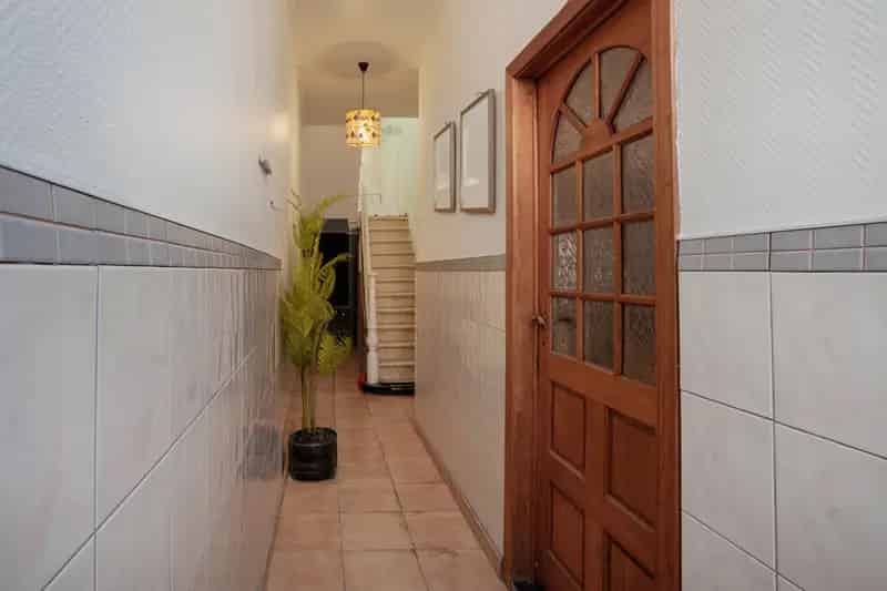 Ruime woning 4 slaapkamers Gent-Dampoort te koop