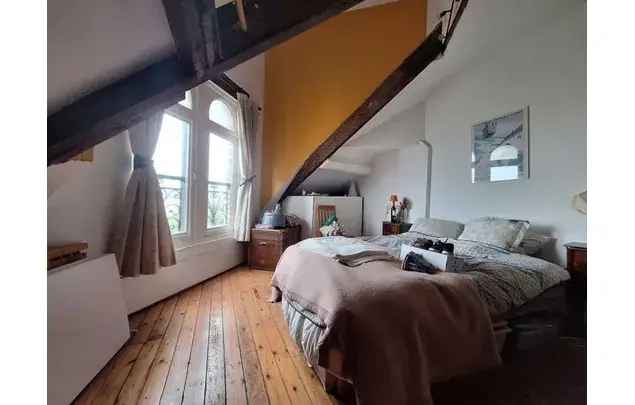 Huur 3 slaapkamer appartement van 140 m² in Schaerbeek - Schaarbeek