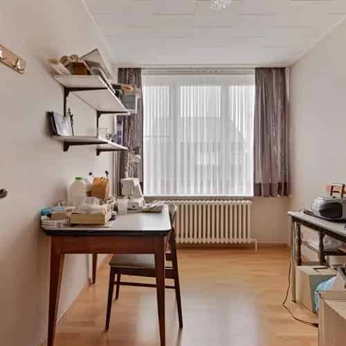TE RENOVEREN BUNGALOW IN RUSTIGE WOONWIJK