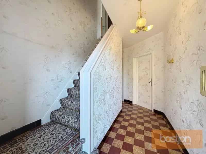Te renoveren woning Marke - Rustige buurt