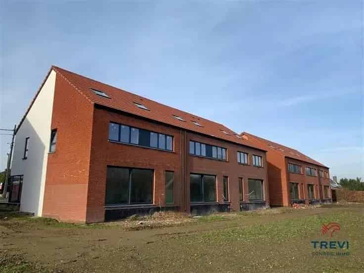 Nieuwbouw Huis 3 Gevels Tuin Garage Kokejane