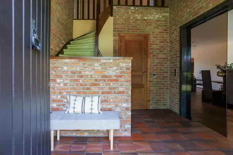 Villa te koop Beveren: Ruime woning met tuin en potentieel
