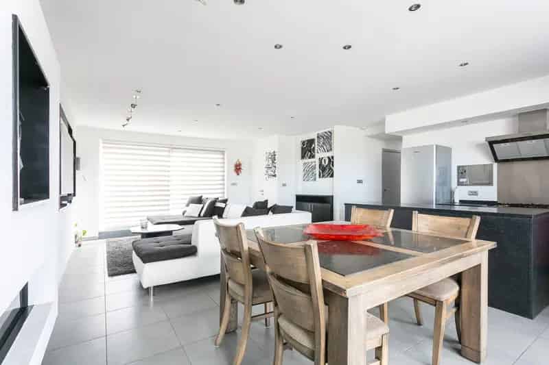 Dakappartement 2 slaapkamers Terras 50m2 2 autostaanplaatsen