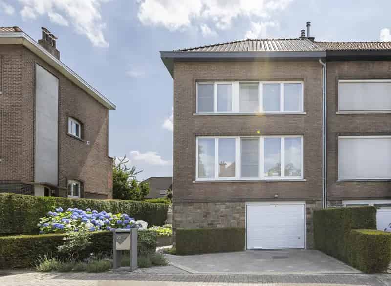 Gezinswoning Dilbeek Garage Tuin 3 slaapkamers
