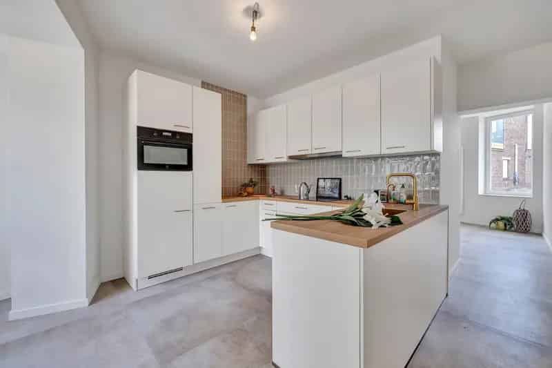 Ruime Energetische Renovatie met Tuin en Garage