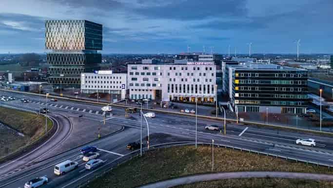 Kantoorruimte te huur Roeselare 643m² Westwing Toren