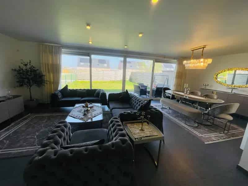 Huis te huur Waardamme: 4 slaapkamers, tuin, garage