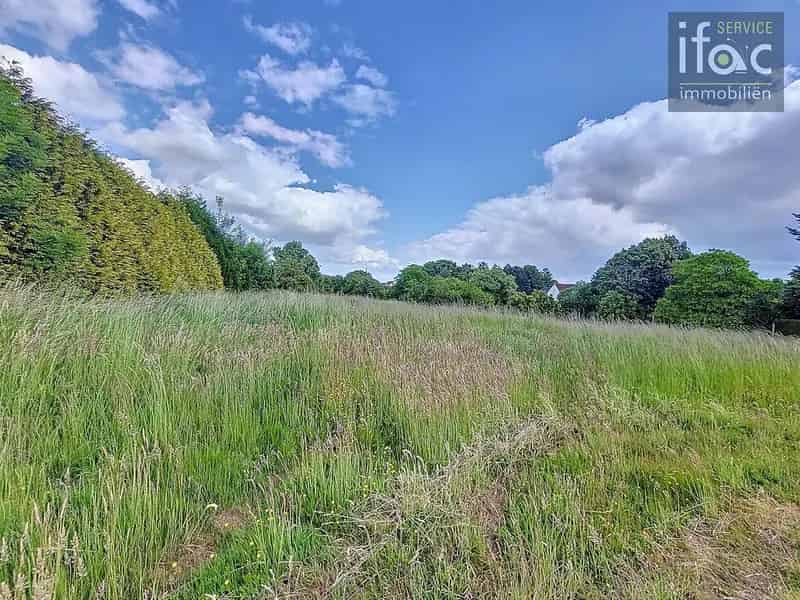 Bouwgrond te Huur: 32 are 08 ca, Landelijk, Ruime woning mogelijk