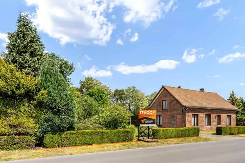 Bouwgrond 847m2 Rustige ligging Nabij winkels en scholen