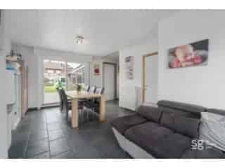 Huis te Koop Deinze: Op te frissen woning met 2 slaapkamers en tuin