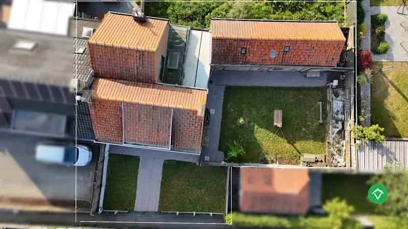 Huis te huur Koekelare: Op te frissen halfopen bebouwing