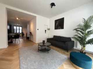 Huis te huur Elsene - Gerenoveerd met tuin en 3 slaapkamers